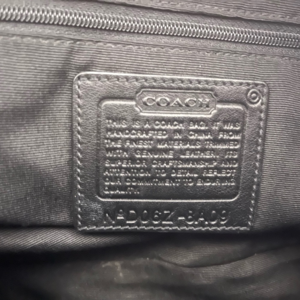 Coach Y2K Vintage Bag with silver hardware - Picture 7 of 8